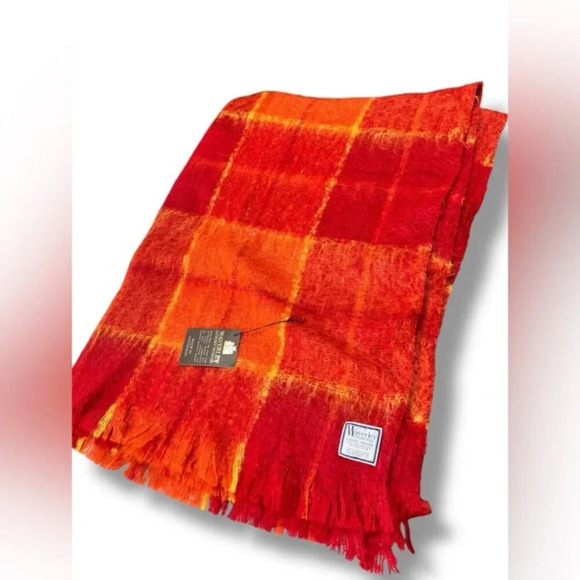 Waverley Australian Luxury 100% Pure Mohair Angora Goat Red Orange Travel Rug - Picture 9 of 9